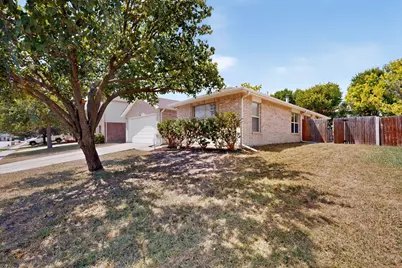 625 Spillway Drive, Little Elm, TX 75068 - Photo 13