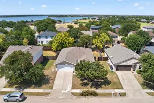 625 Spillway Dr, Little Elm, TX 75068 - Photo 7