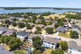 625 Spillway Dr, Little Elm, TX 75068 - Photo 5