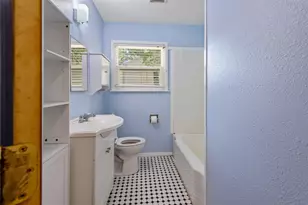 1001 Alice St, Denton, TX 76201 - Photo 9