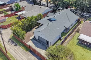 10827 Wallbrook Dr, Dallas, TX 75238 - Photo 31