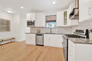 10827 Wallbrook Dr, Dallas, TX 75238 - Photo 13