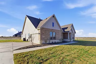 1030 Co Rd 200, Valley View, TX 76272 - Photo 3