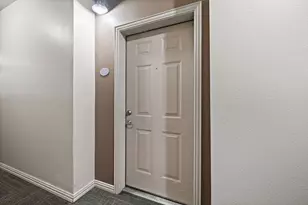 2305 Worthington St, Dallas, TX 75204 - Photo 3