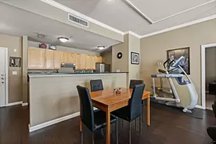 2305 Worthington St, Dallas, TX 75204 - Photo 9