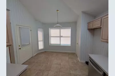 4819 Brady Court, Arlington, TX 76018 - Photo 5