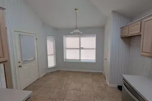 4819 Brady Ct, Arlington, TX 76018 - Photo 5