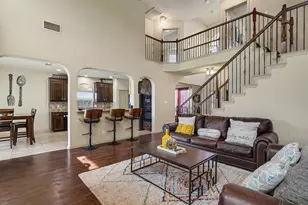 10041 Red Bluff Ln, Fort Worth, TX 76177 - Photo 5