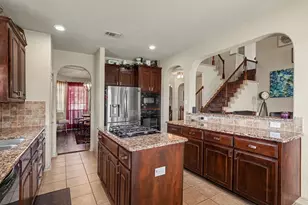 10041 Red Bluff Ln, Fort Worth, TX 76177 - Photo 9