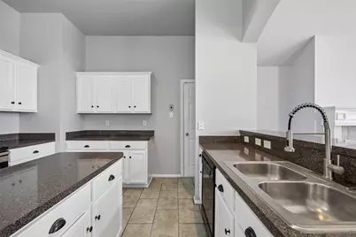 616 Kari Anne Lane, DeSoto, TX 75115 - Photo 11