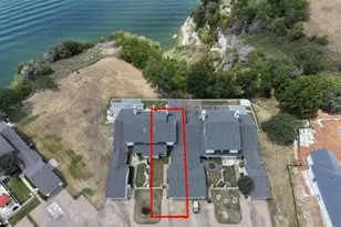19083 White Bluff Dr, Whitney, TX 76692 - Photo 15
