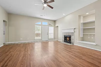 3604 Magnolia Circle, The Colony, TX 75056 - Photo 3