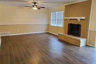 5901 Crestwood Circle, North Richland Hills, TX 76180 - Photo 13