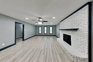 822 Cambridge Pl, Grand Prairie, TX 75051 - Photo 3
