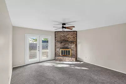 5518 Sarasota Drive, Arlington, TX 76017 - Photo 3