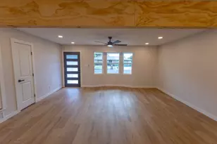 1121 Victoria St, Bellmead, TX 76705 - Photo 13