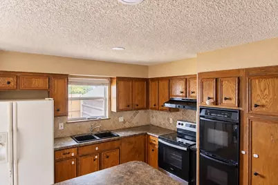 508 Grants Parkway, Arlington, TX 76014 - Photo 7