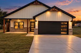5431 Arrowhead Dr, Granbury, TX 76048 - Photo 1