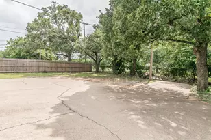 2760 Parkchester Dr, Arlington, TX 76015 - Photo 27