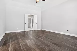 1129 Dame Carol Wy, Carrollton, TX 75010 - Photo 21