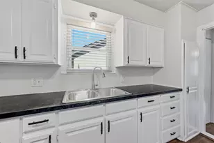 1006 W Texas St, Denison, TX 75020 - Photo 11