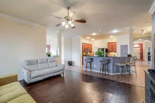 2815 Fox Creek Trail, Arlington, TX 76017 - Photo 11