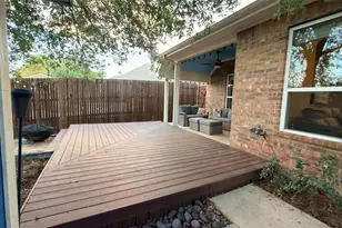 2815 Fox Creek Trail, Arlington, TX 76017 - Photo 29