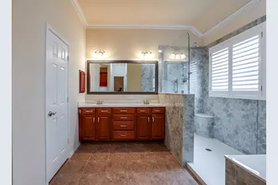 2815 Fox Creek Trail, Arlington, TX 76017 - Photo 17