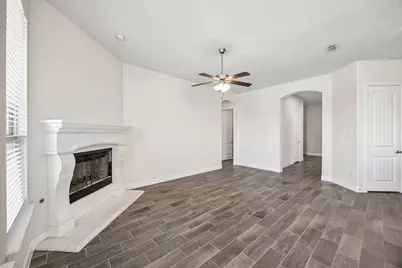 609 Morning Glory Lane, Mansfield, TX 76063 - Photo 5