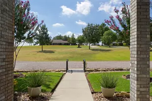 301 Hillside Dr, Muenster, TX 76252 - Photo 11