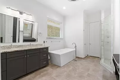 18323 Frankford Lakes Circle, Dallas, TX 75252 - Photo 17