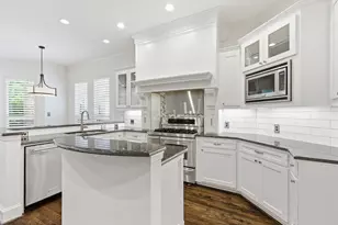 18323 Frankford Lakes Cir, Dallas, TX 75252 - Photo 11