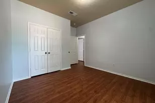 813 Betty Ct, Hurst, TX 76053 - Photo 11