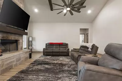 170 Rolling Hills Boulevard, Alvord, TX 76225 - Photo 13