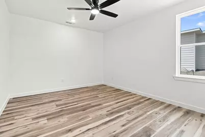 106 E Miller, Whitewright, TX 75491 - Photo 15