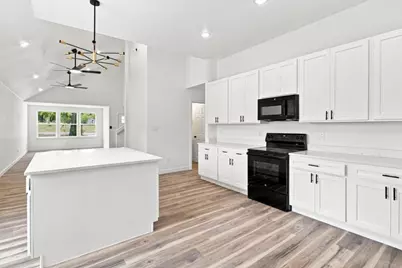 106 E Miller, Whitewright, TX 75491 - Photo 9