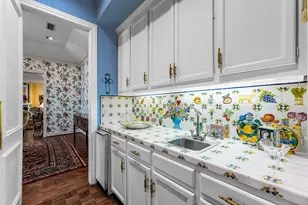 17 Stonecourt Cir, Dallas, TX 75225 - Photo 9