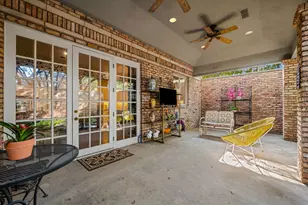 17 Stonecourt Cir, Dallas, TX 75225 - Photo 15
