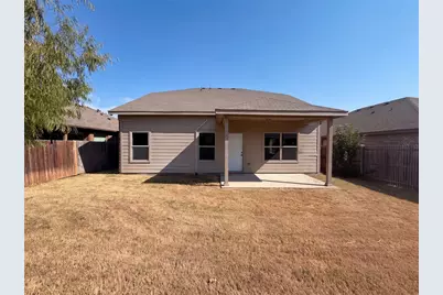 625 River Rock Drive, Azle, TX 76020 - Photo 5