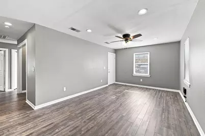 915 N Throckmorton Street, Sherman, TX 75090 - Photo 9