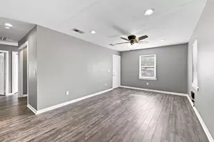 915 N Throckmorton St, Sherman, TX 75090 - Photo 9