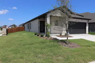 416 Honeyhill Drive, Princeton, TX 75071 - Photo 9