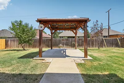 609 Richard Street, Crowley, TX 76036 - Photo 33