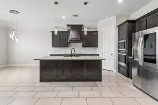 609 Richard St, Crowley, TX 76036 - Photo 9