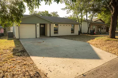 4741 McCart Avenue, Fort Worth, TX 76115 - Photo 5