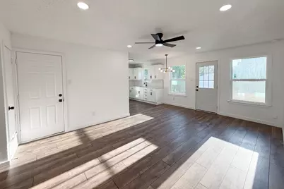 4741 McCart Avenue, Fort Worth, TX 76115 - Photo 9