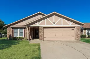 7001 Rose Lea Ct, Fort Worth, TX 76137 - Photo 1