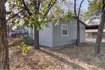 1200 1st Street, Graham, TX 76450 - Photo 3