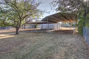 1200 1st St, Graham, TX 76450 - Photo 33