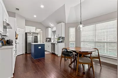 887 Woodrow Drive, Lewisville, TX 75067 - Photo 9